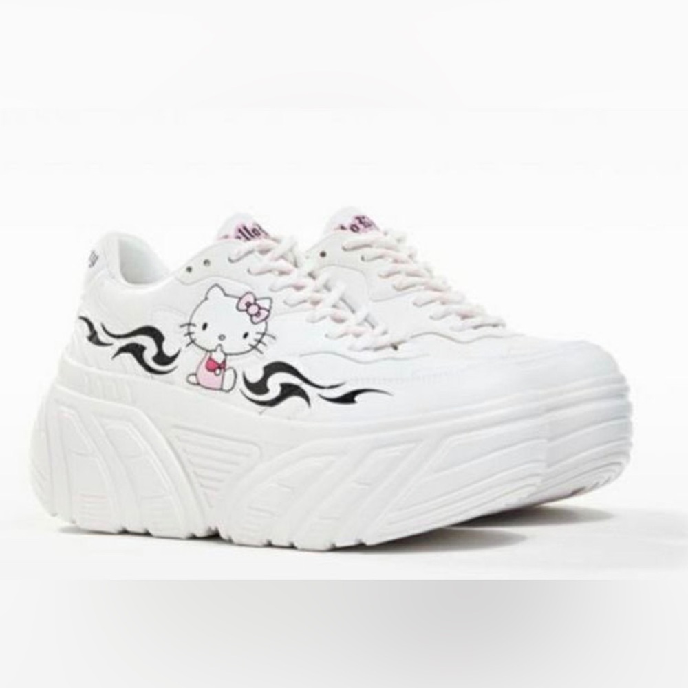 Hello Kitty Bershka Platform size 37 EU 6.5 US